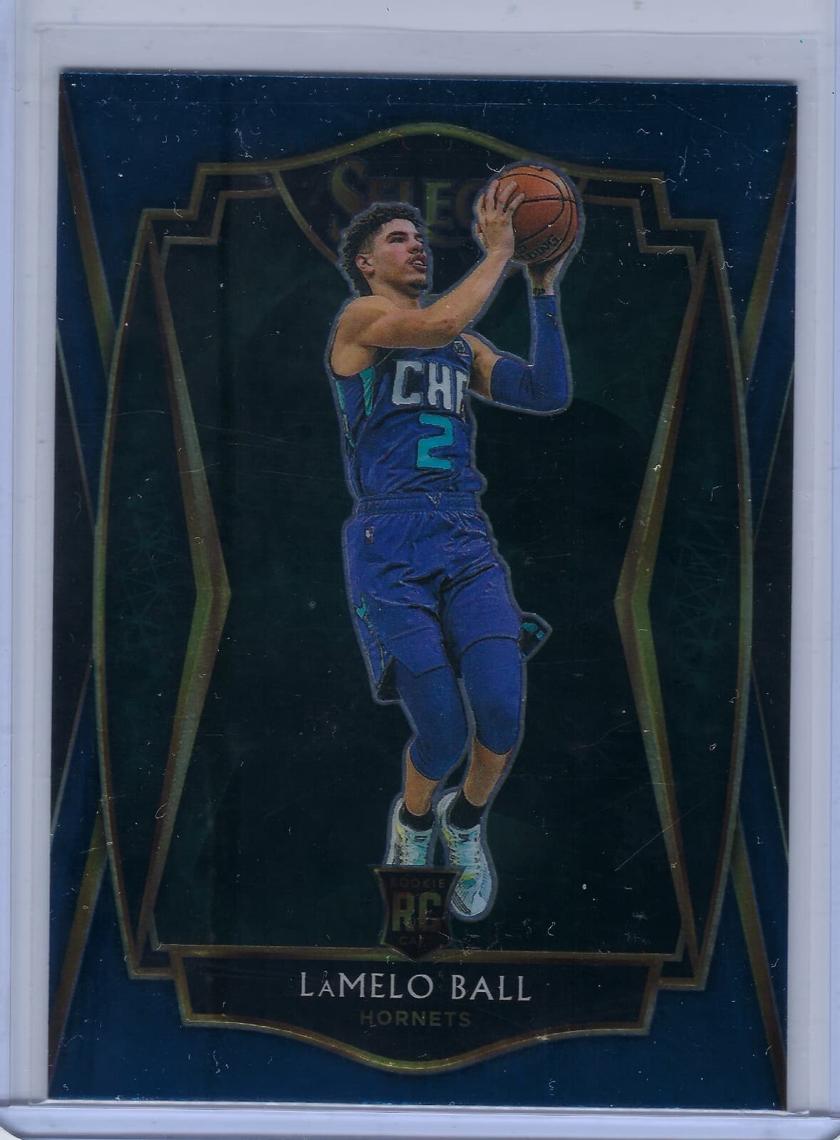 LaMelo Ball trading card