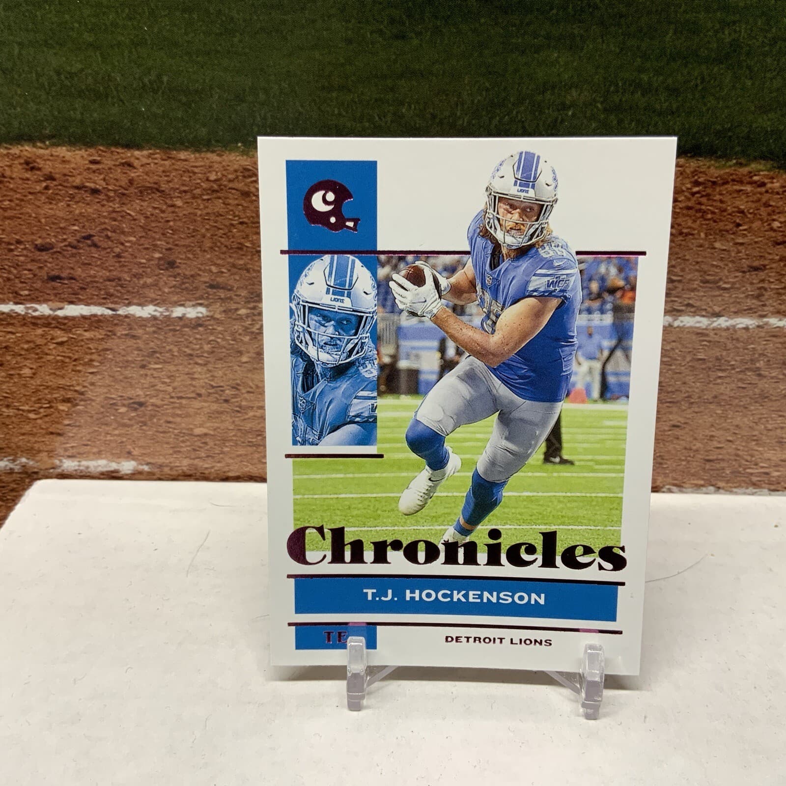 T.J. Hockenson 2021 panini Panini Chronicles