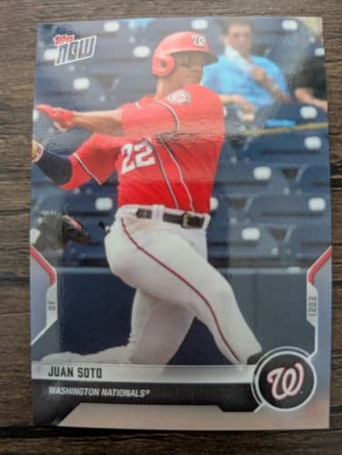 Charlie Morton 2021 topps