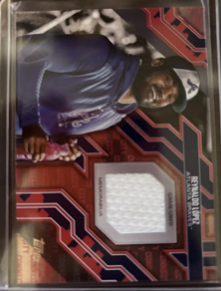 Reynaldo Lopez trading card