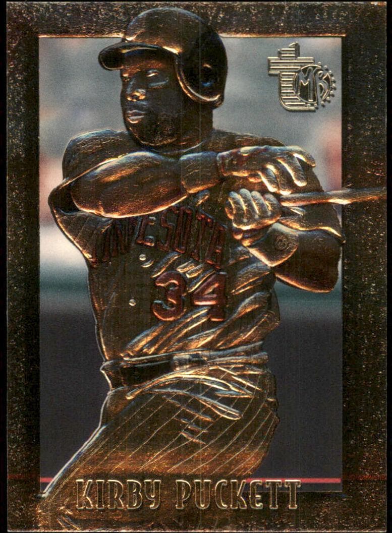 Kirby Puckett 1995 topps Embossed