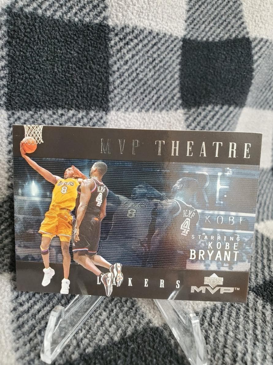 Kobe Bryant 2000 upper-deck