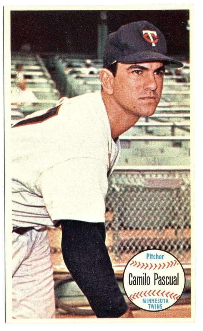 Camilo Pascual #32