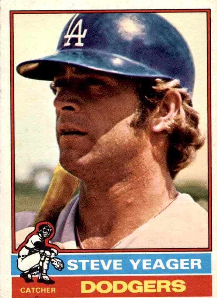 Steve Yeager 1976 topps O-Pee-Chee