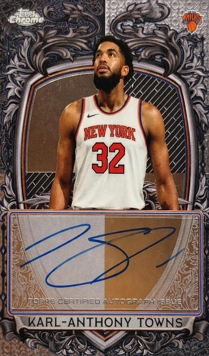 Karl-Anthony Towns 2025 Topps Chrome auto card