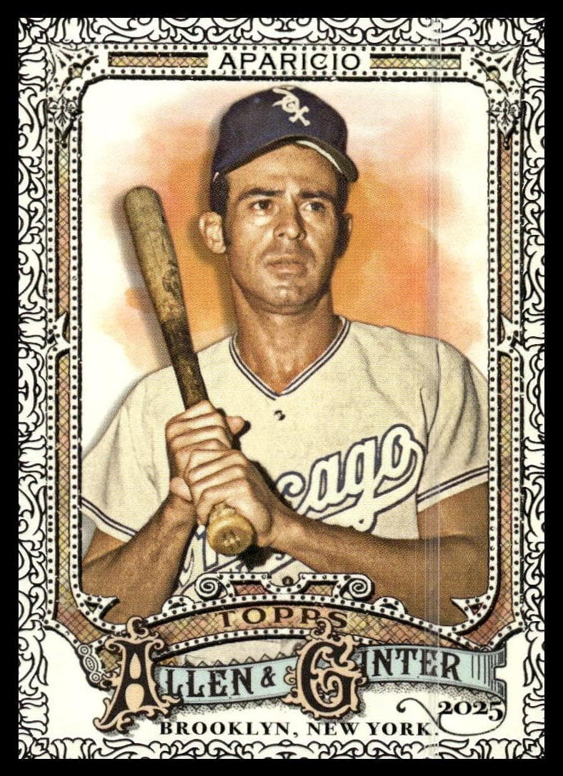 Luis Aparicio trading card