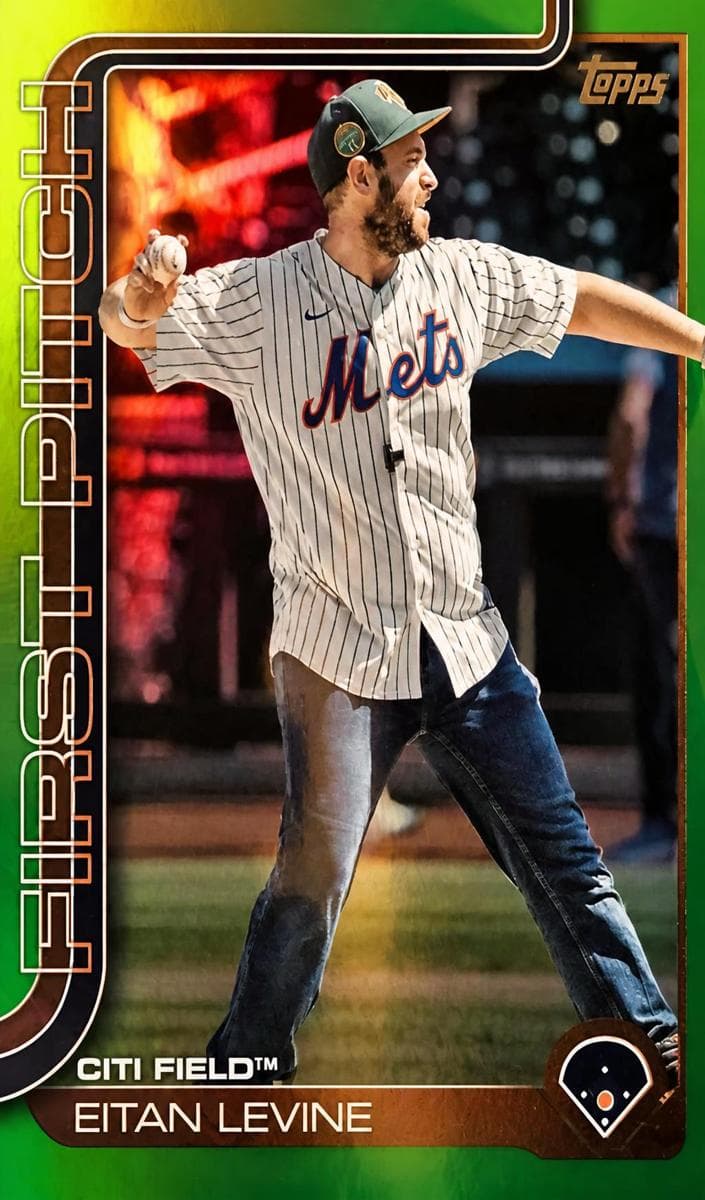 Eitan Levine 2025 topps Topps Update