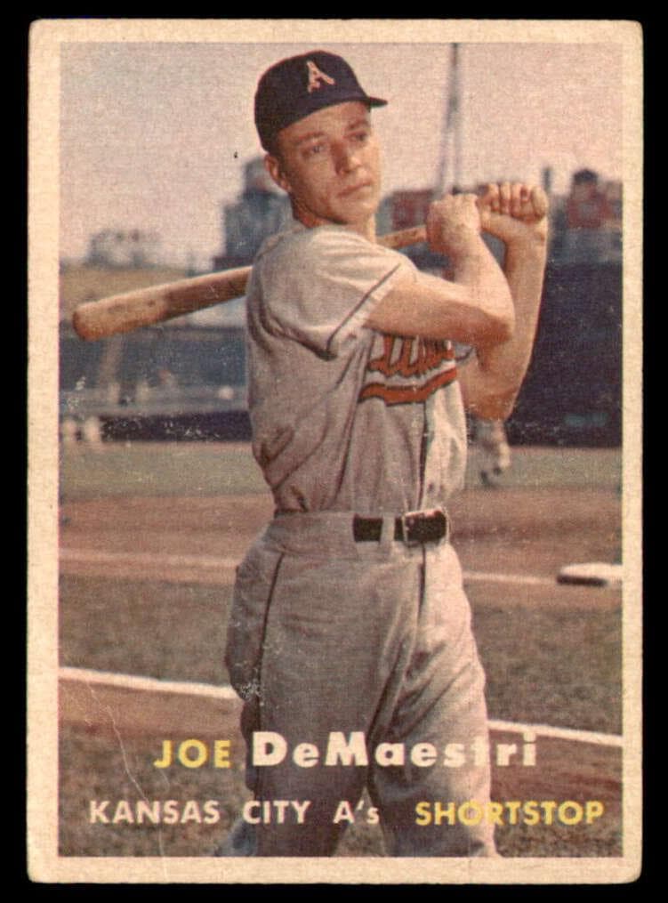 Joe DeMaestri 1957 topps Topps