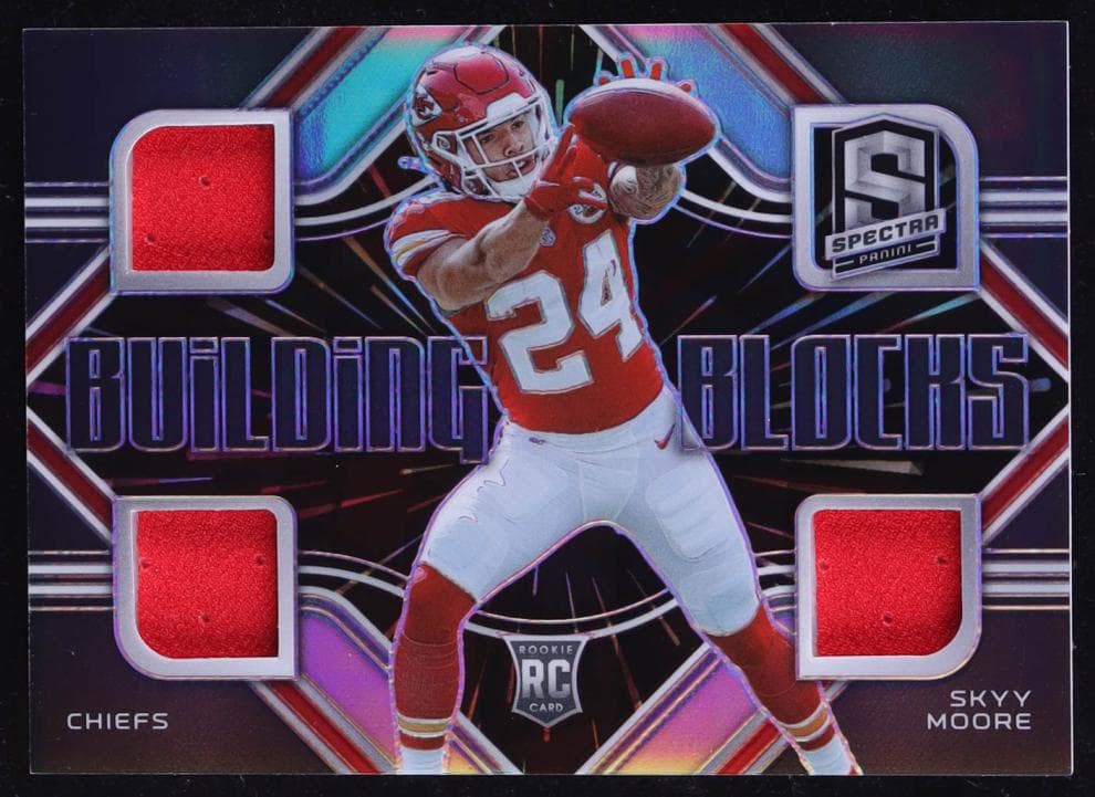 Skyy Moore 2022 panini Panini Spectra