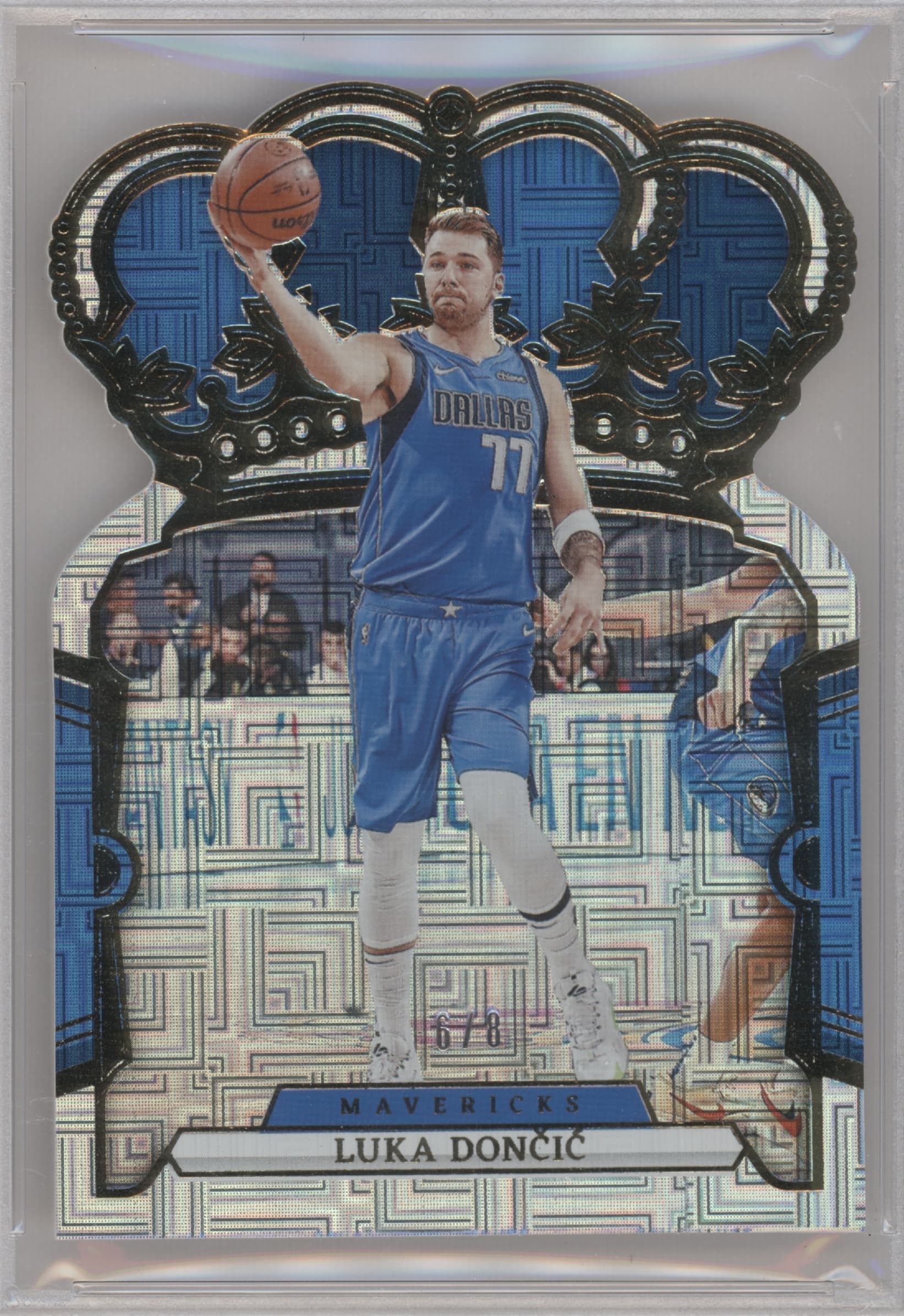 Luka Doncic 2023 panini Panini Crown Royale