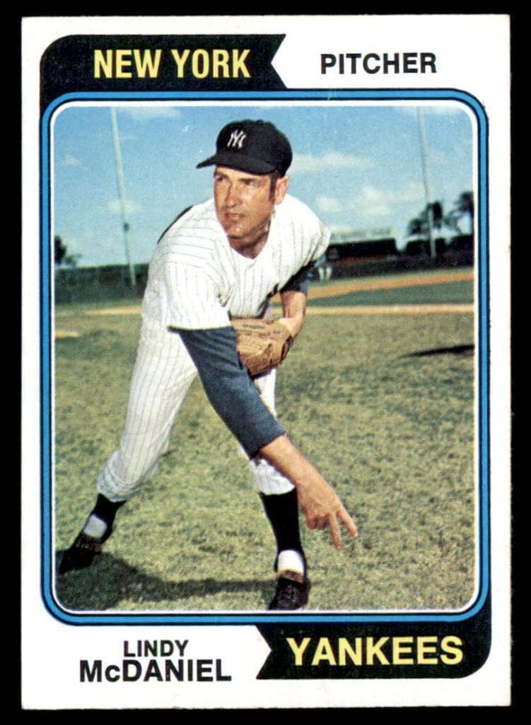 Lindy McDaniel 1974 topps Topps
