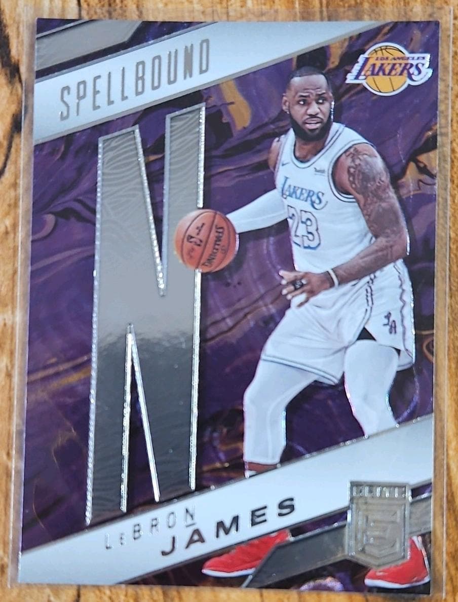 LeBron James 2021 panini Donruss Elite