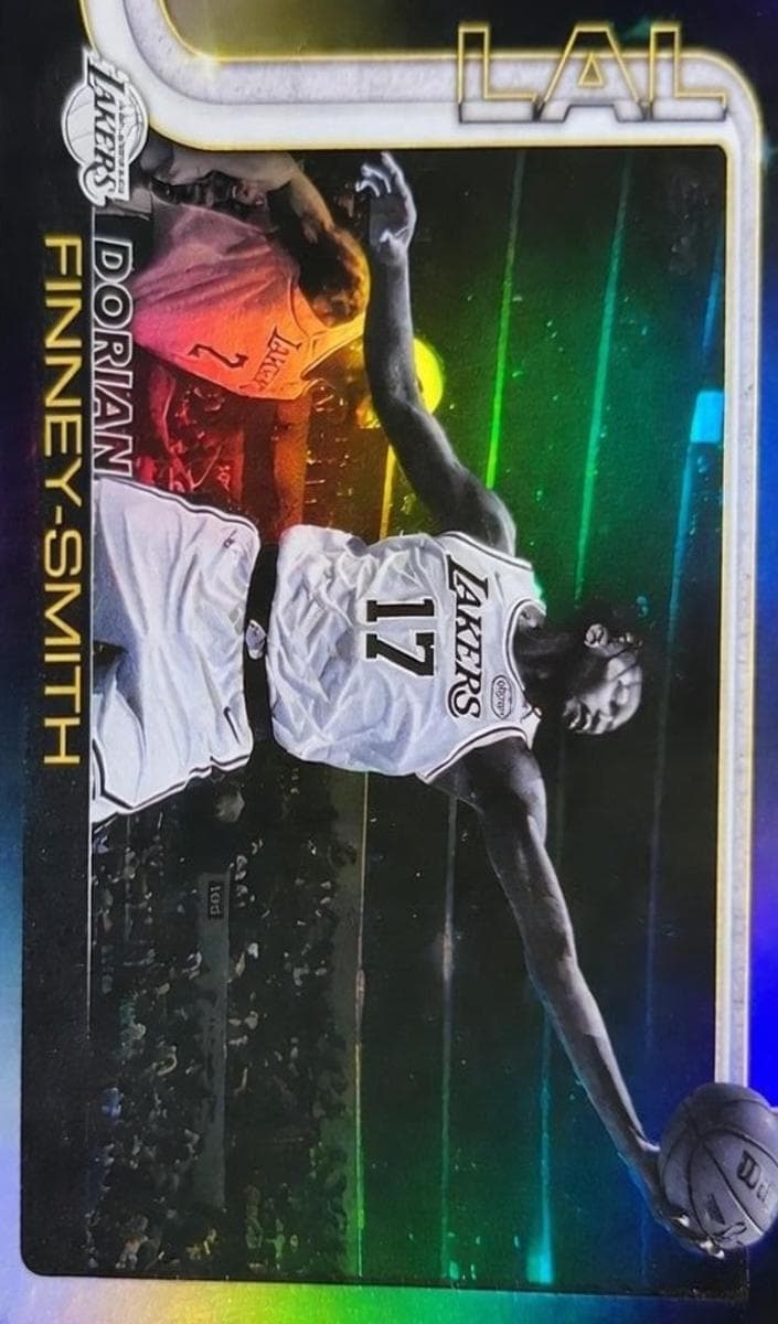 Dorian Finney-Smith trading card