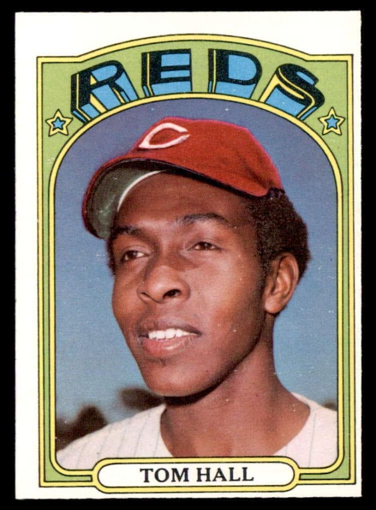 Tom Hall 1972 topps O-Pee-Chee