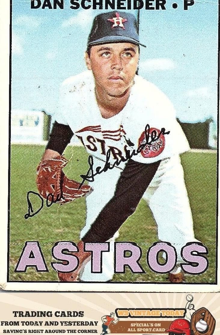 Dan Schneider 1967 topps Topps