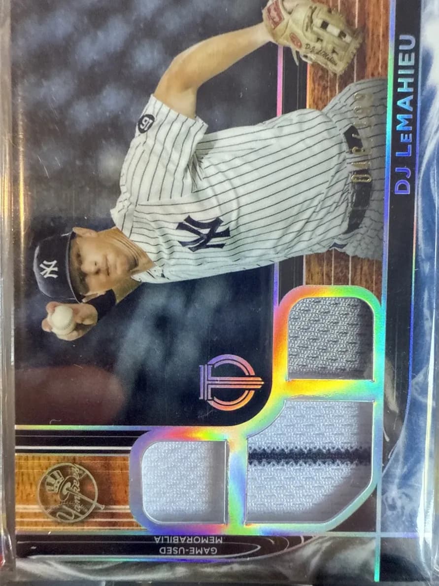DJ LeMahieu 2022 topps Topps Tribute