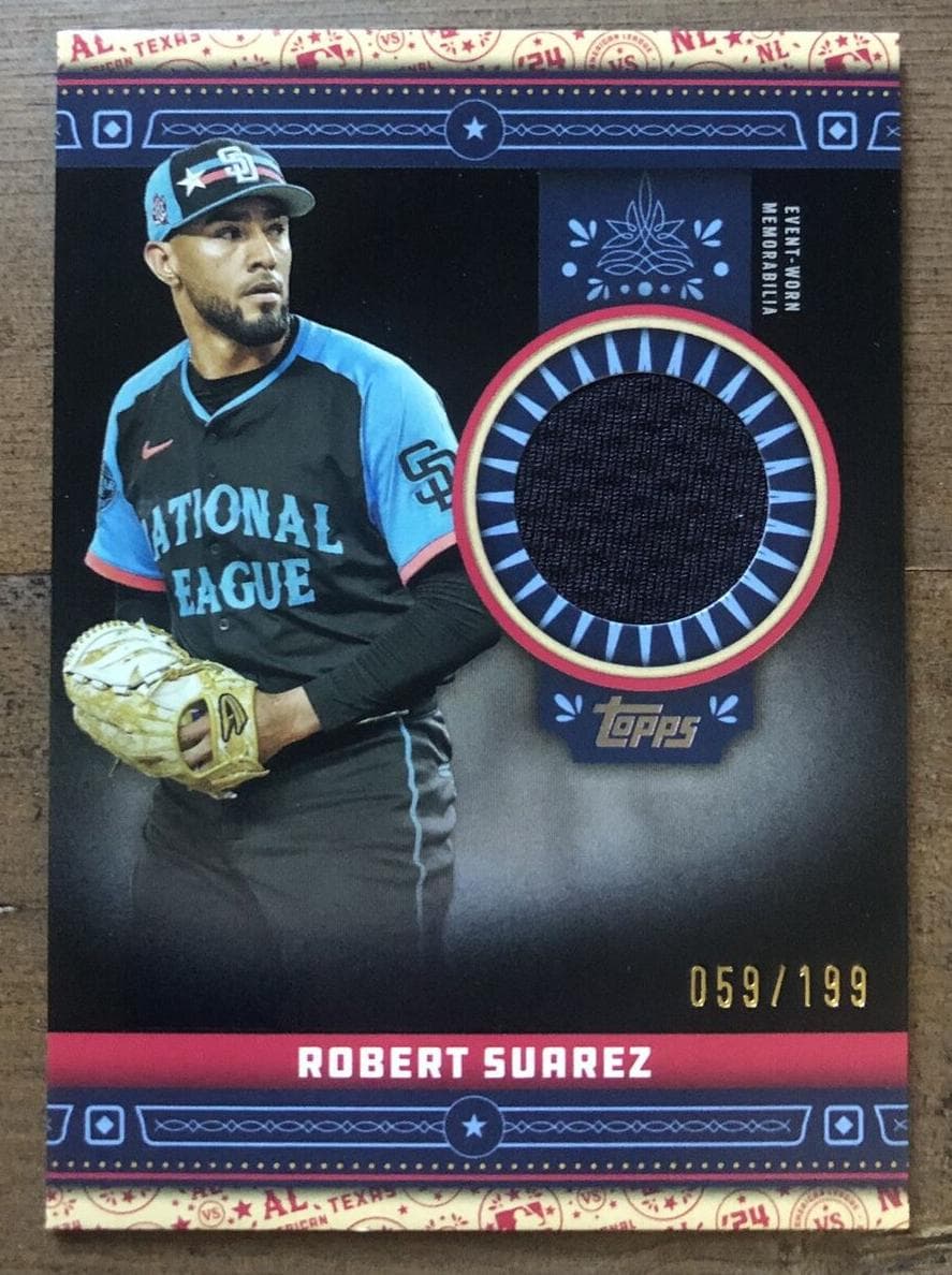 Robert Suarez trading card