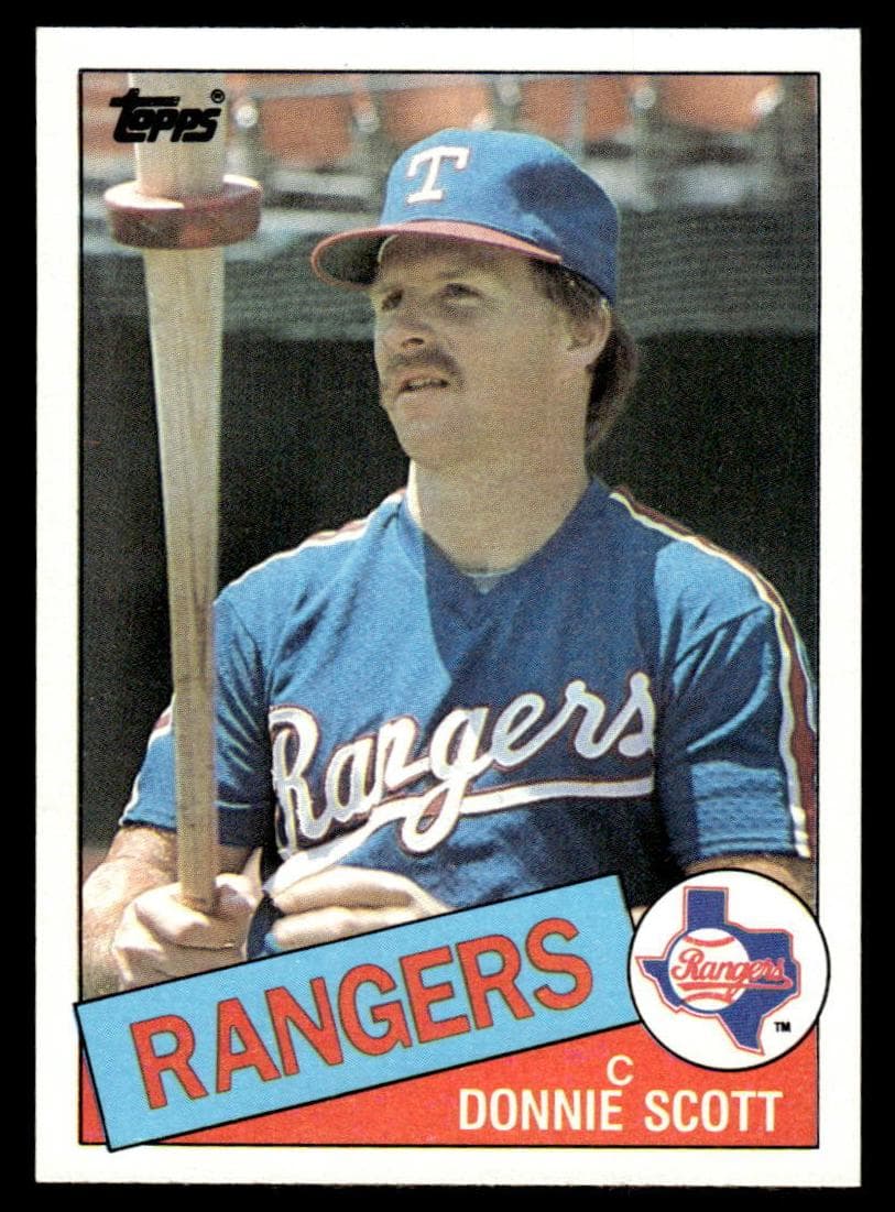 Donnie Scott trading card