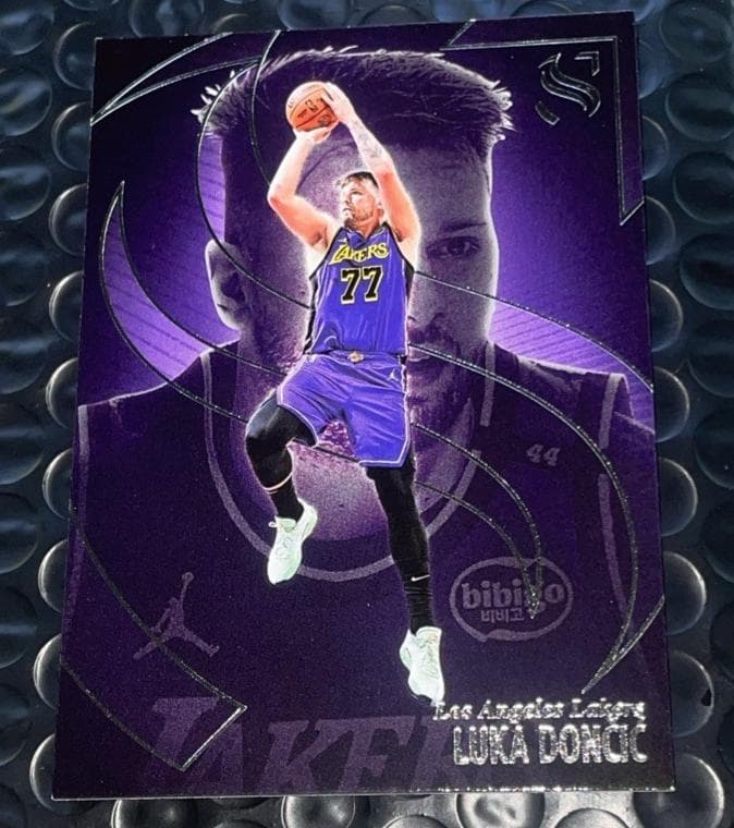 Luka Doncic 2024 panini Panini Silhouette