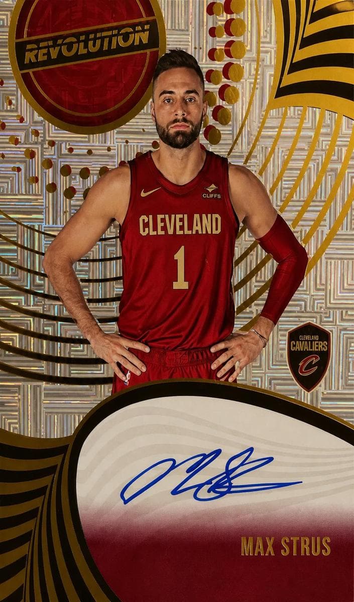 Max Strus 2023 panini Revolution Autographs Basketball Levels