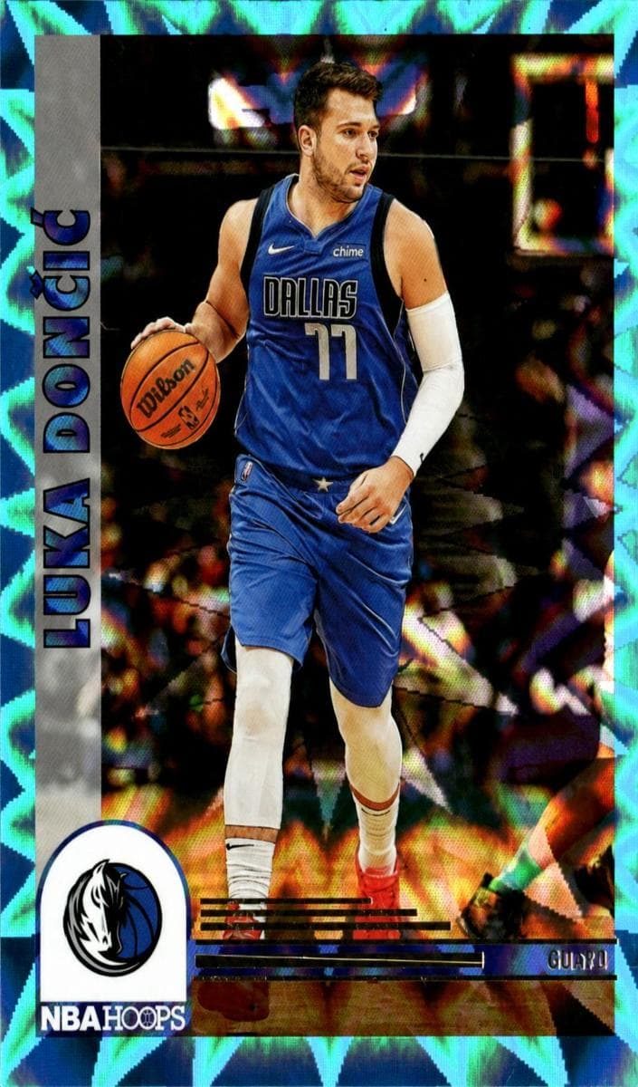 Luka Doncic 2022 panini Hoops Winter