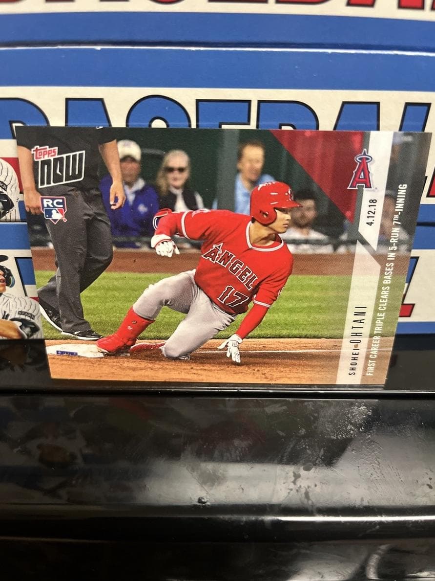 Cheslor Cuthbert trading card