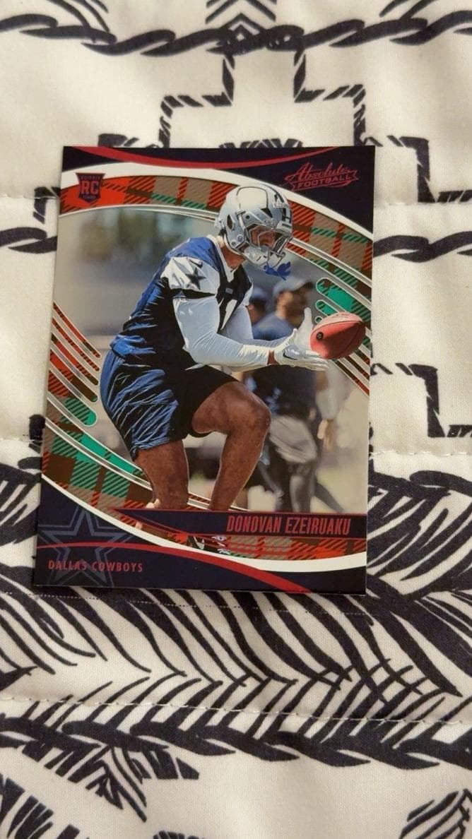 Donovan Ezeiruaku trading card