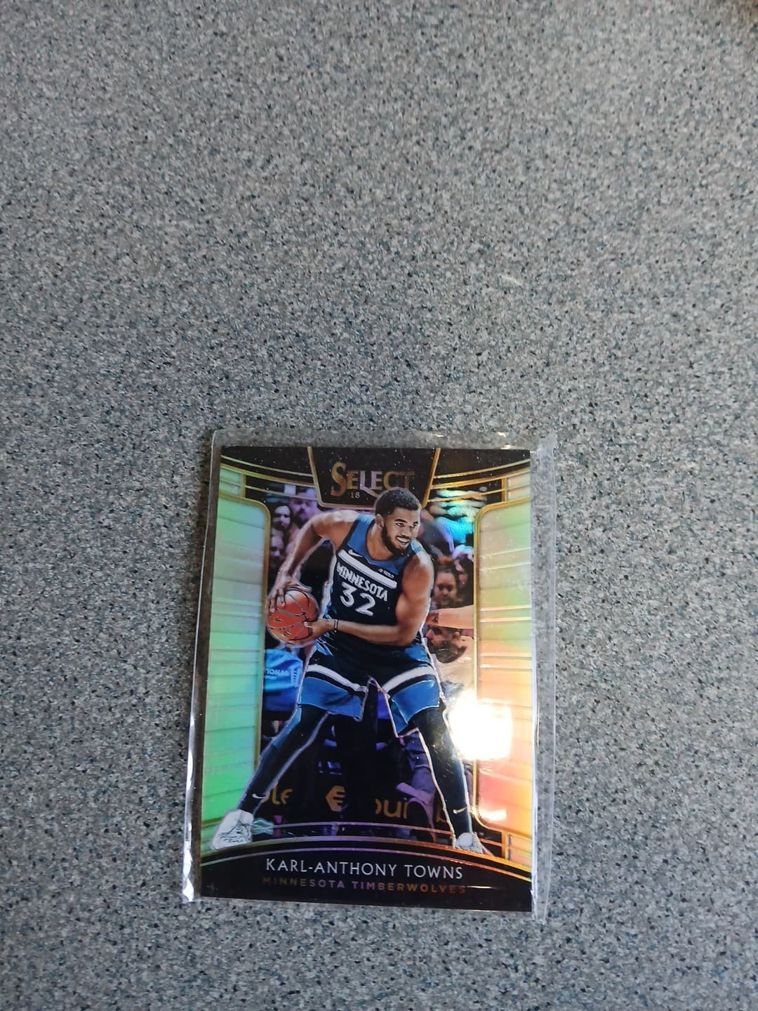 Karl Anthony Towns 2018 Panini Select