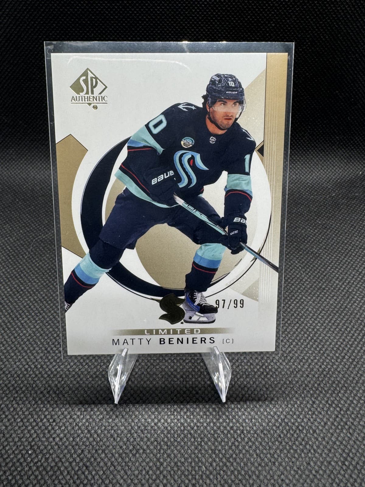 Matty Beniers Limited 2024 Unknown 2024 Unknown gold