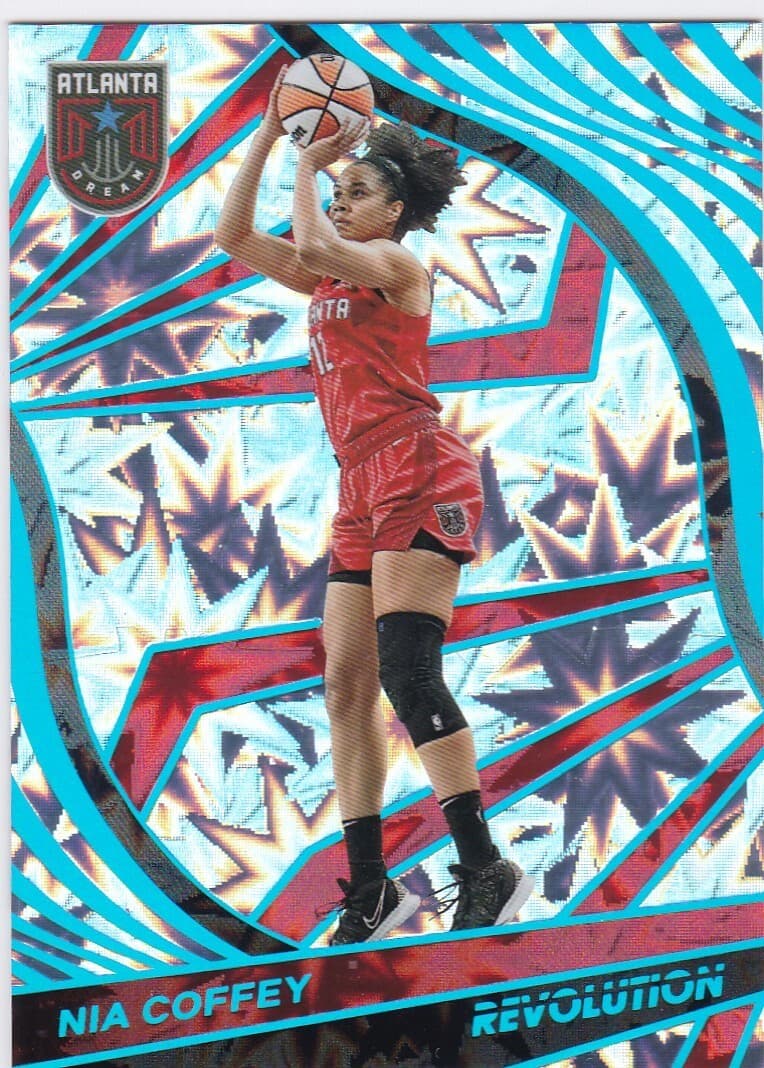 Revolution Basketball Nia 2022 Panini