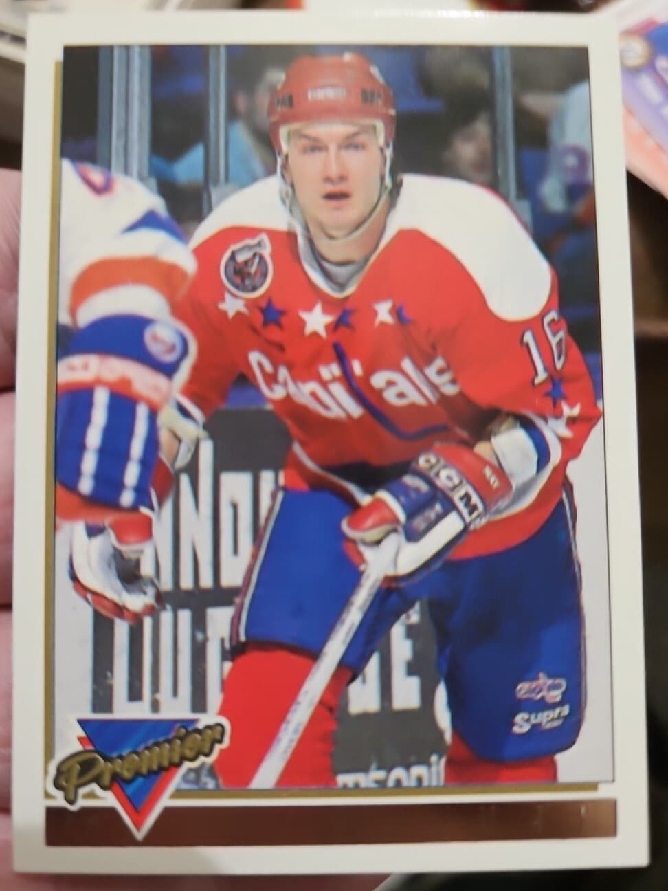 Alan May trading card