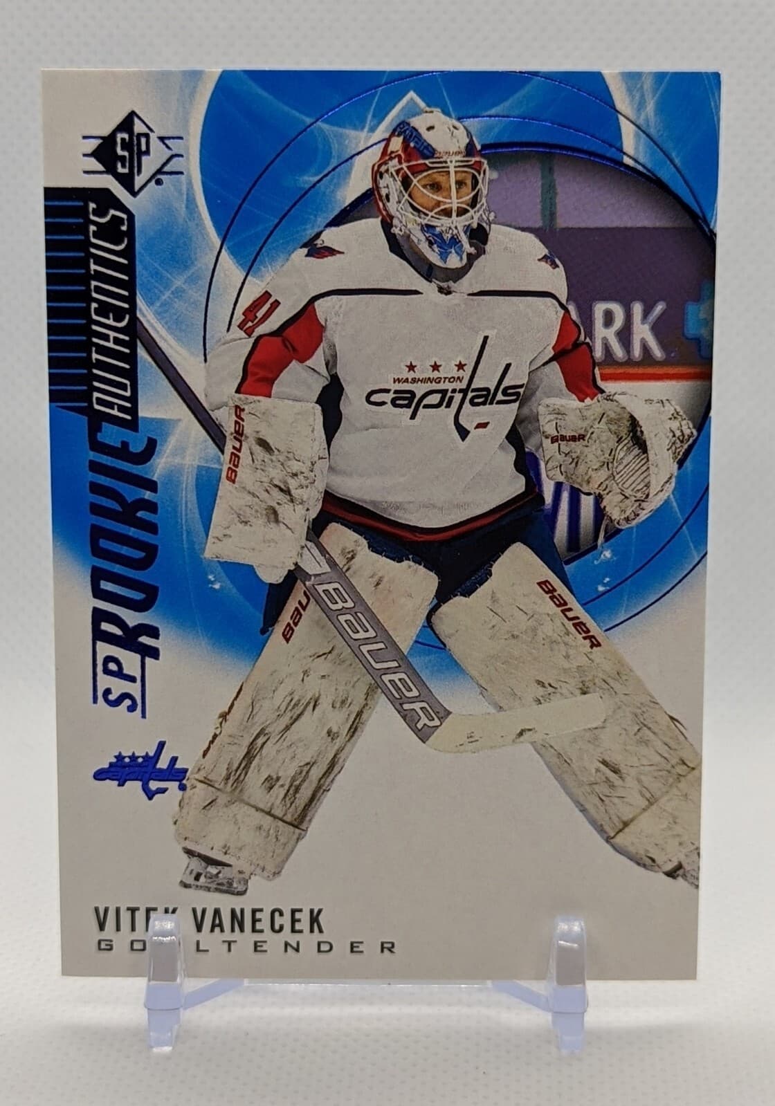 Vitek Vanecek trading card