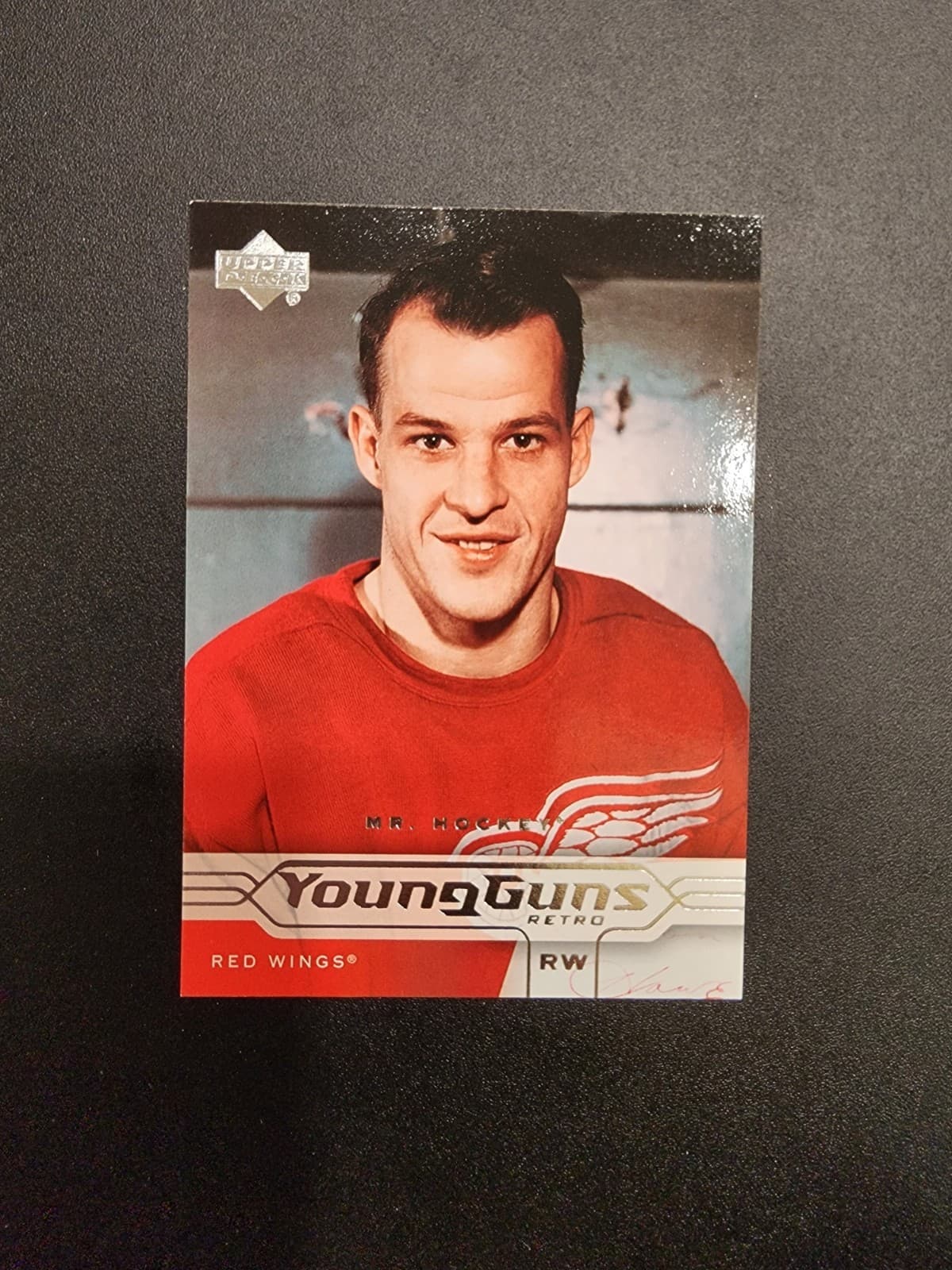 Gordie Howe 2004 upper-deck