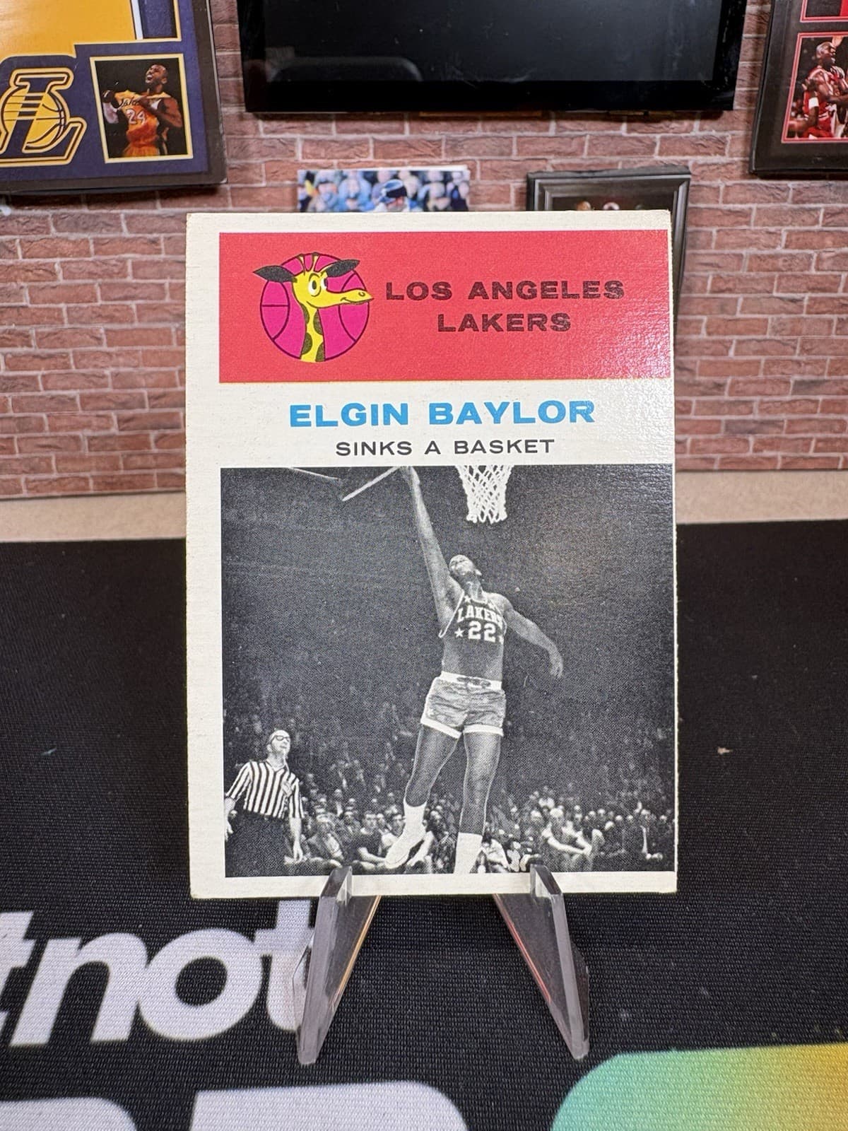 Elgin Baylor In 1961 Fleer