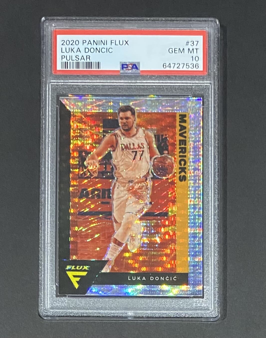 FLUX LUKA DONCIC PULSAR DALLAS 2020 Panini