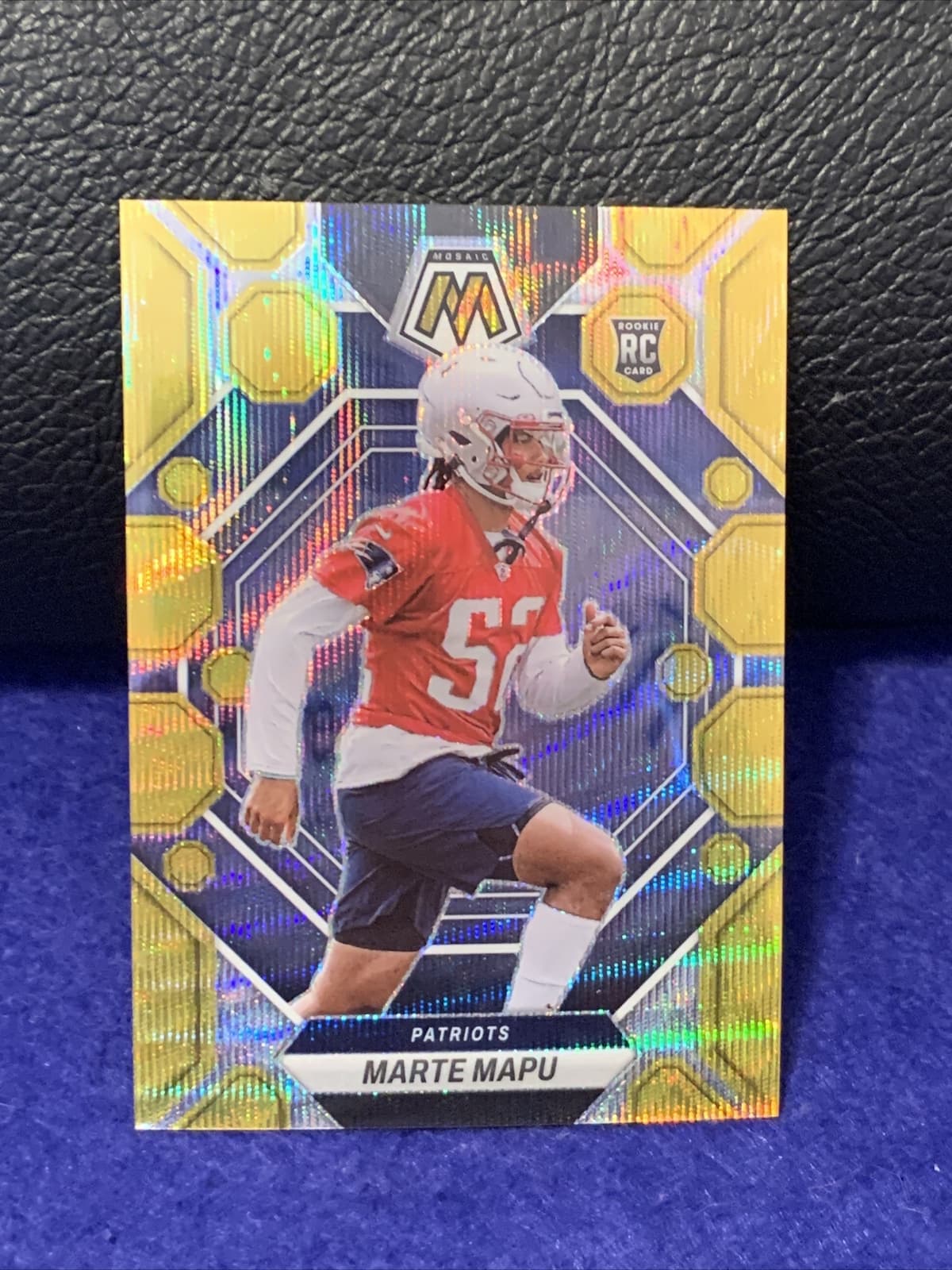 MARTE MAPU FOOTBALL GOLD WAVE 2023 Panini Mosaic