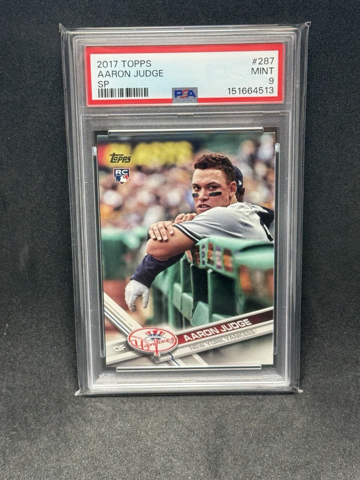 Aaron Judge Leaning 2017 Topps