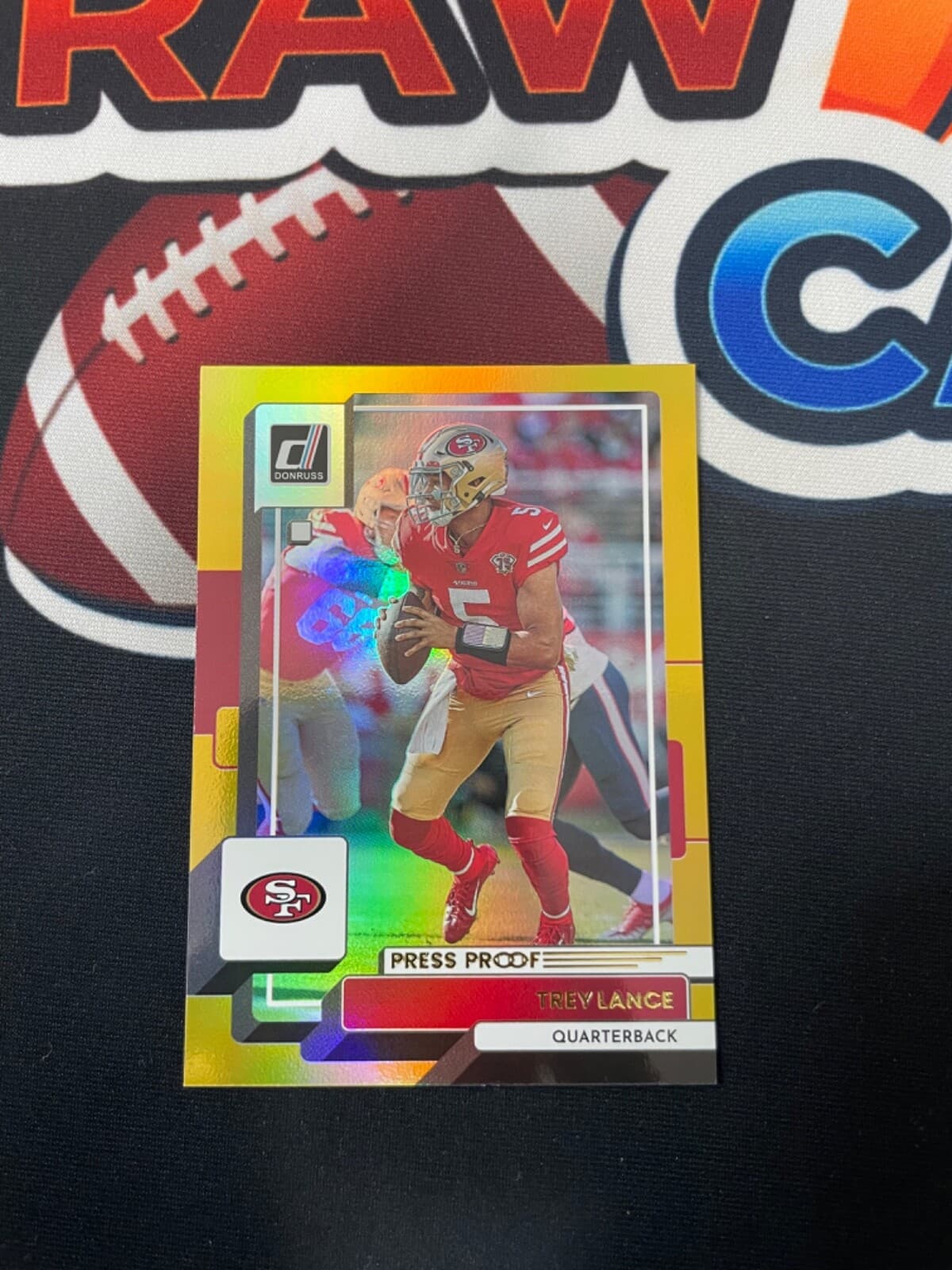 Trey Lance Donruss 2022 Panini 2022 Panini gold-holo