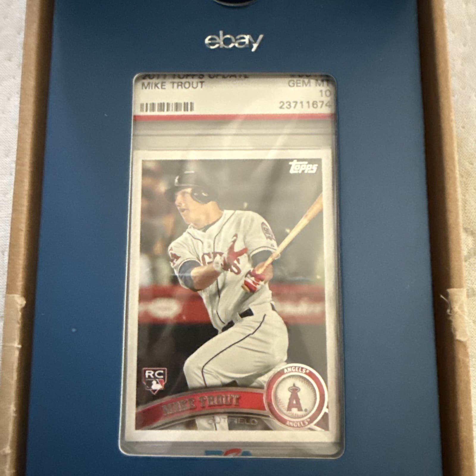 23711674 MIKE TROUT US175 2011 Topps Update