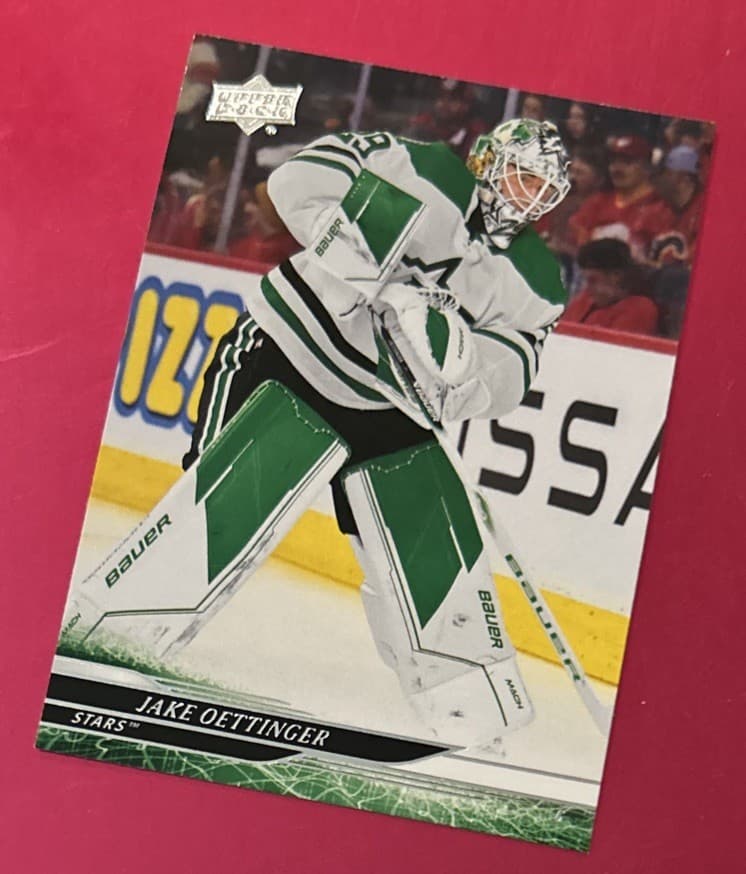 Jake Oettinger trading card