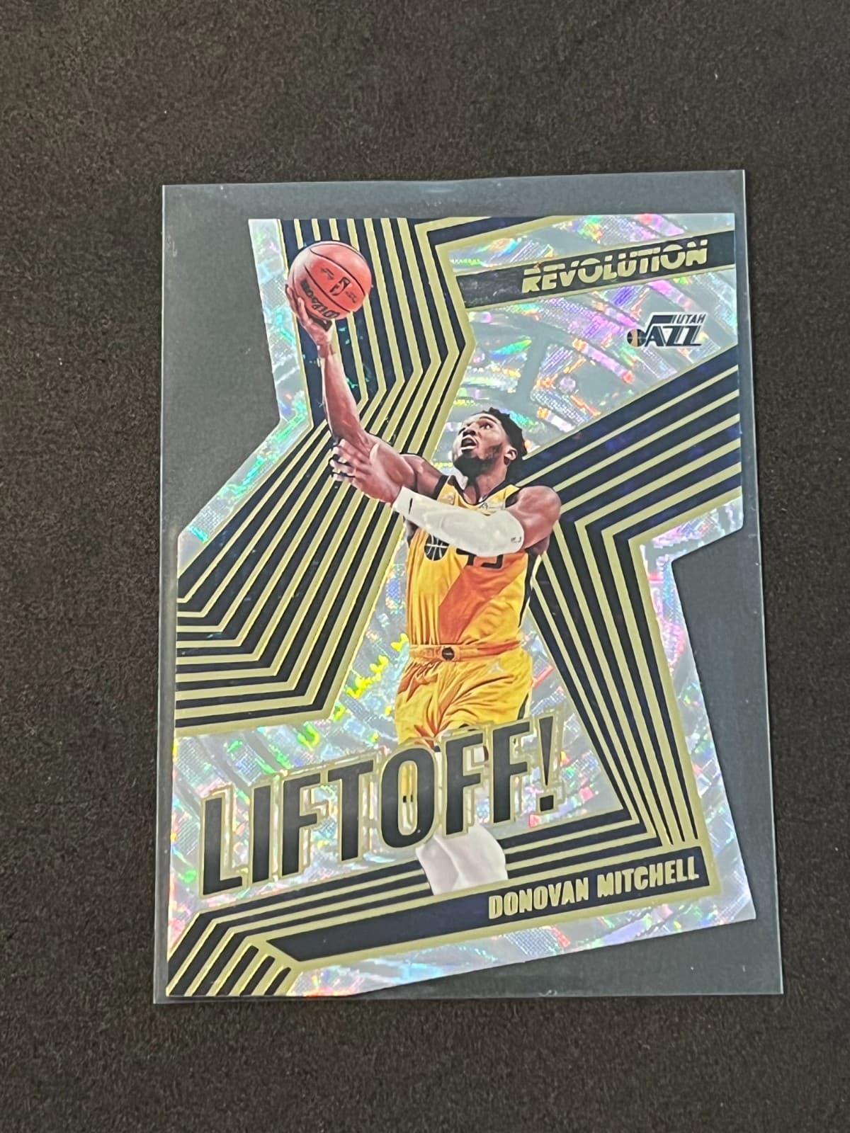 Revolution Basketball Donovan 2021 Panini 2021 Panini