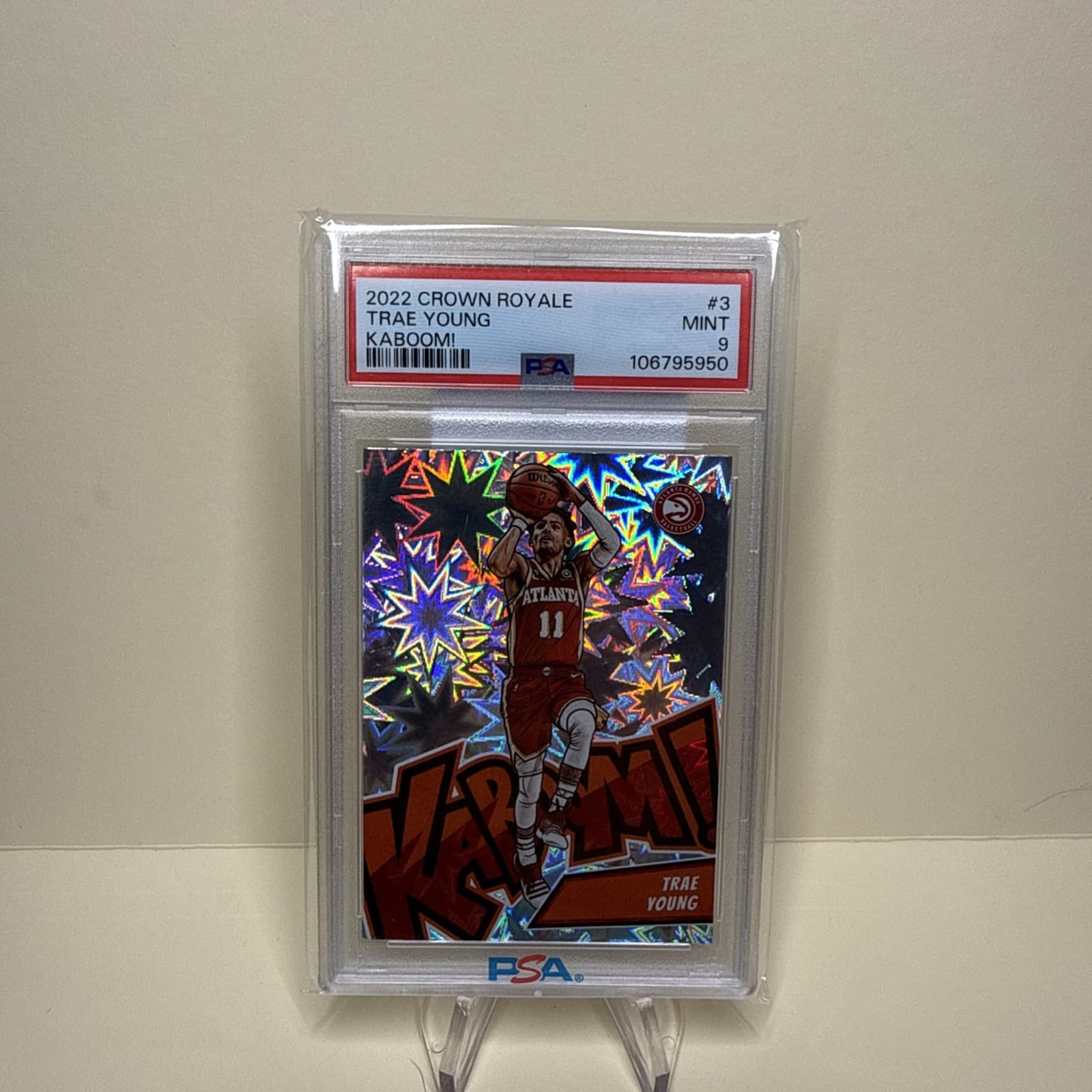 Trae Young 2022 panini Panini Crown Royale