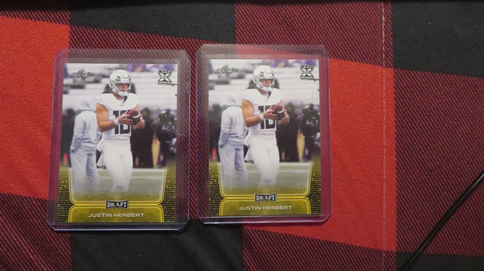 (2) JUSTIN HERBERT DRAFT PICKS 2020 Leaf