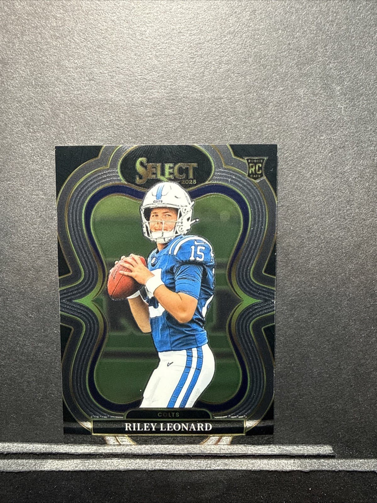 Riley Leonard Suite 2025 Panini Select