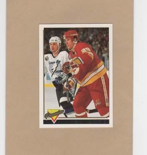 Joel Otto 1993 topps O-Pee-Chee Premier