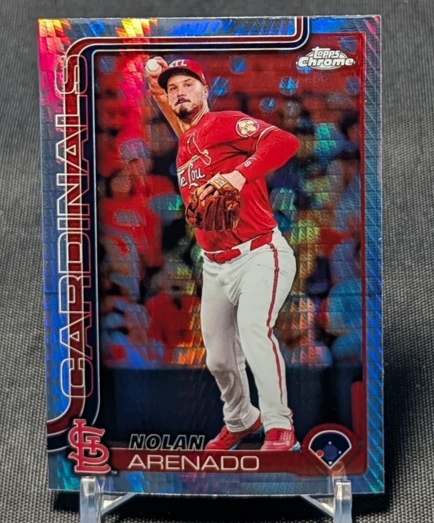 Nolan Arenado Prism 2025 Topps Chrome 2025 Topps Chrome refractor