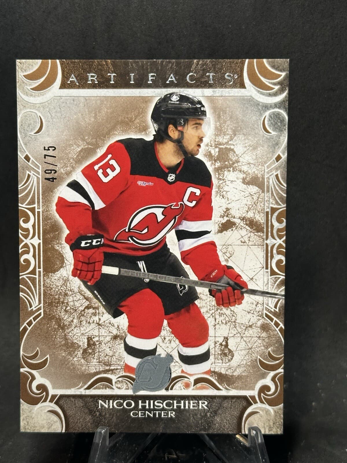 Artifacts Hockey Nico #77