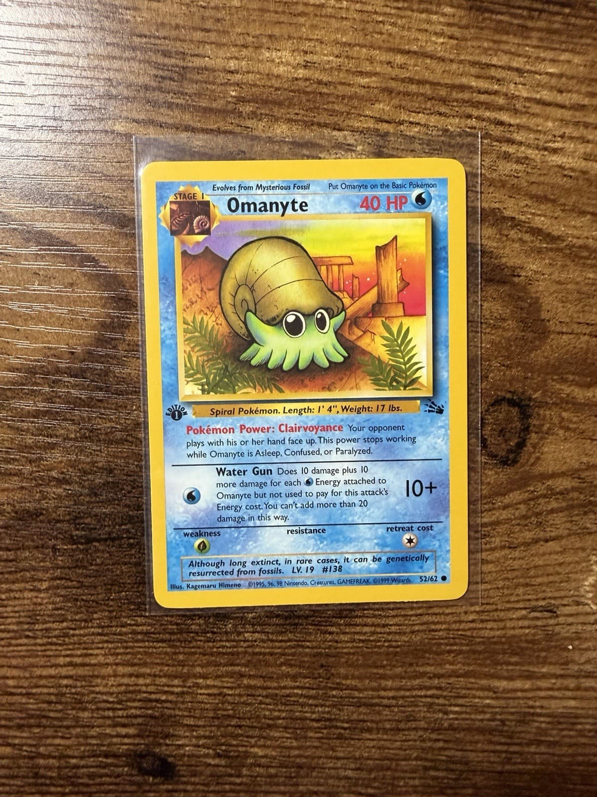Omanyte trading card