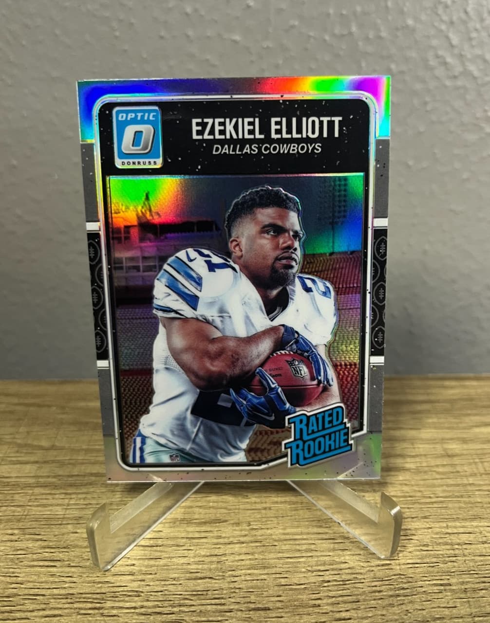 Ezekiel Elliott trading card