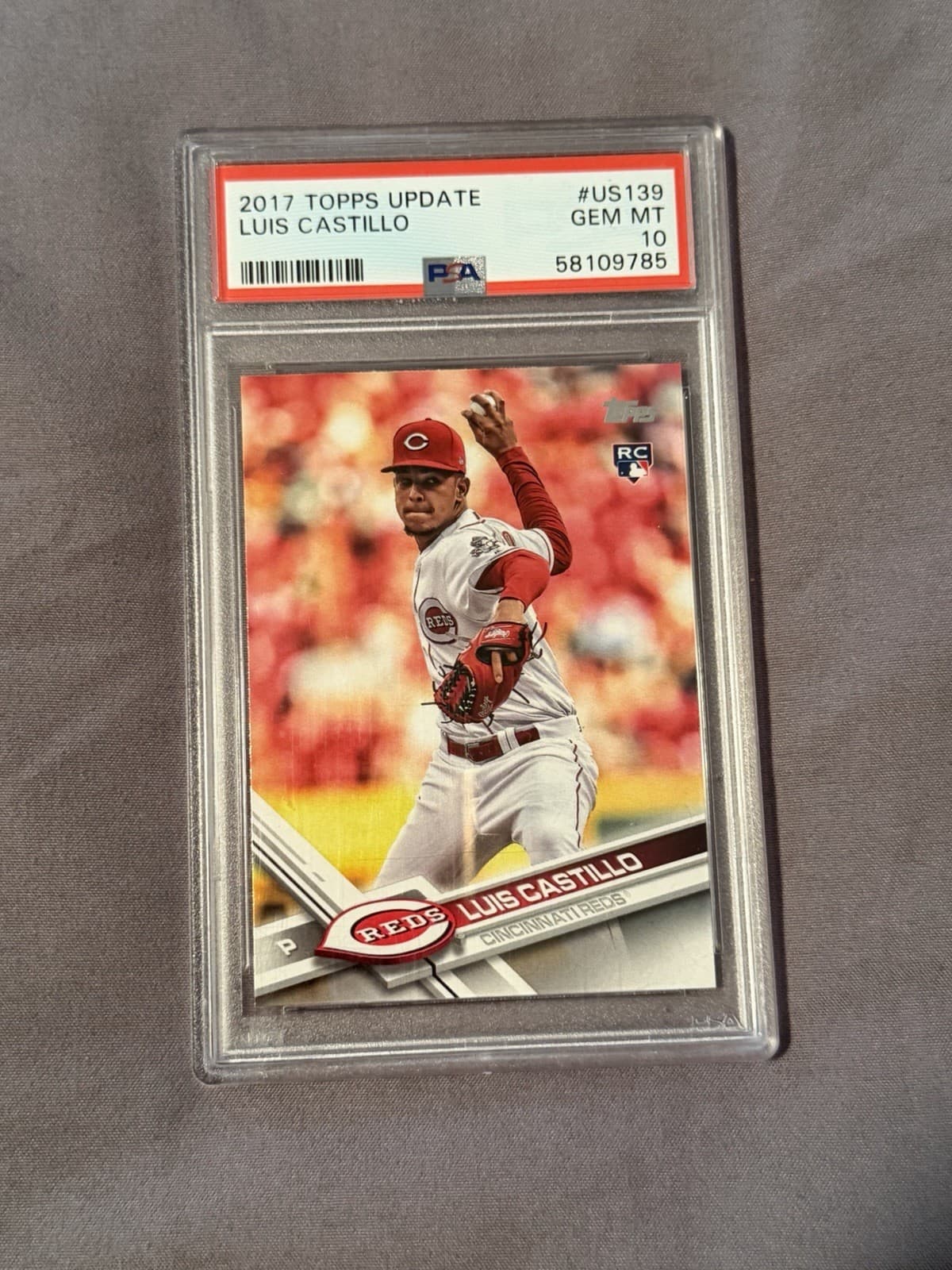 Luis Castillo trading card